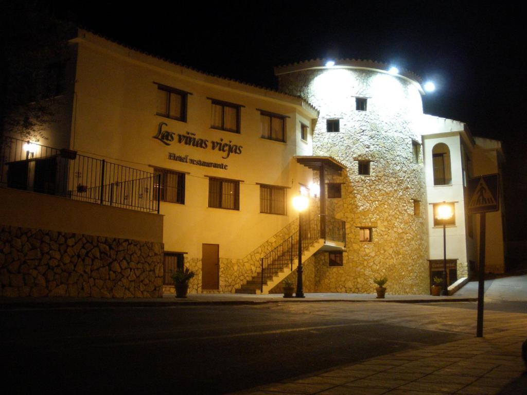 Hotel Restaurante Vinas Viejas Fuentes de Ayódar Esterno foto