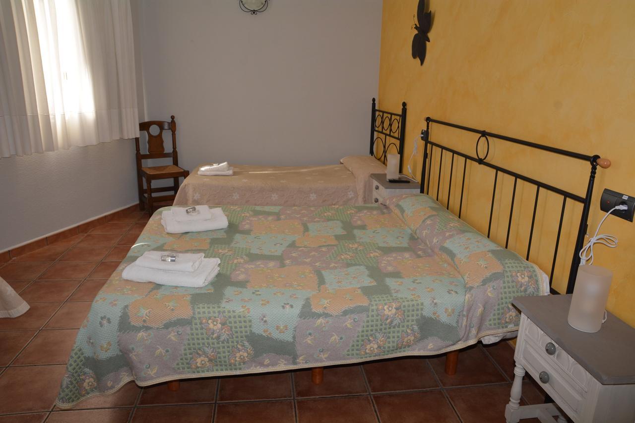 Hotel Restaurante Vinas Viejas Fuentes de Ayódar Esterno foto